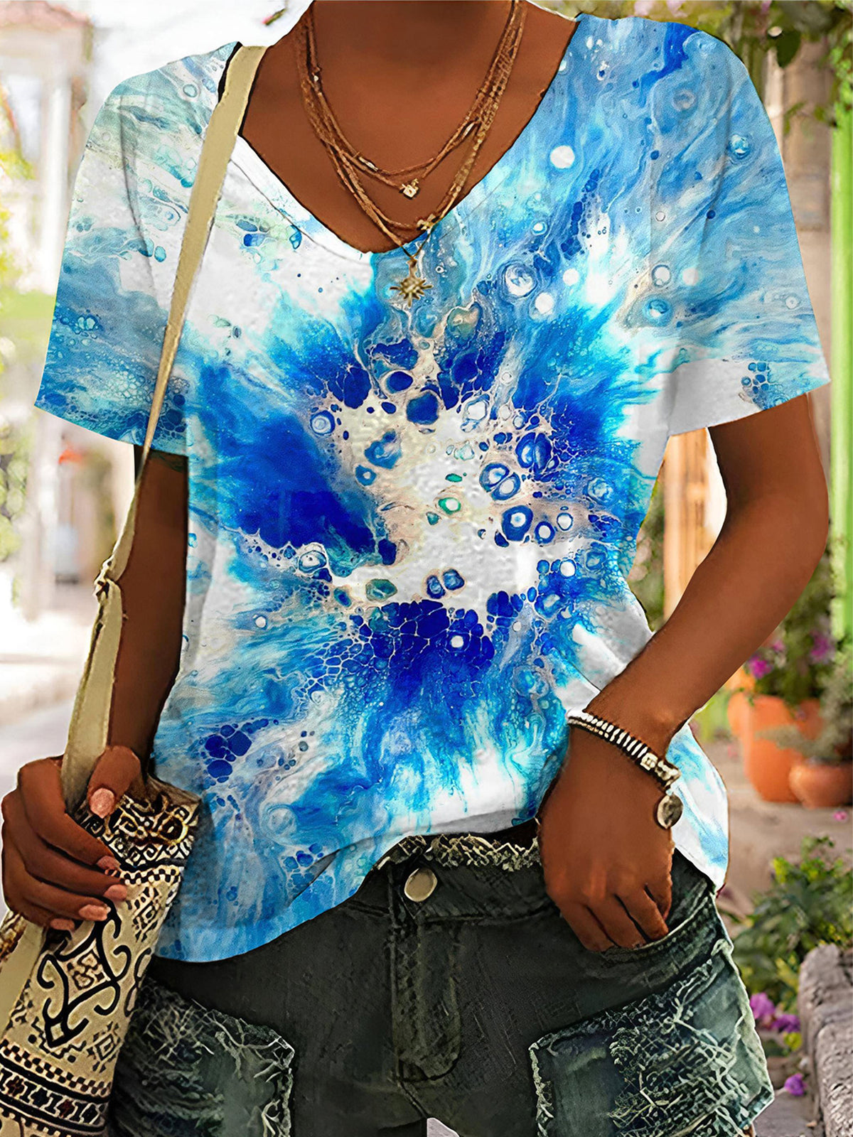 Women's Abstract Print V-Neck T-Shirt