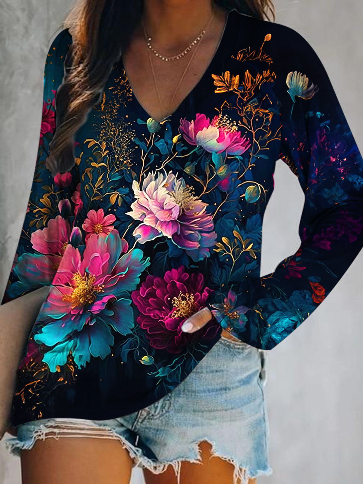 Women's Dark Floral Print V-Neck Long Sleeve Top